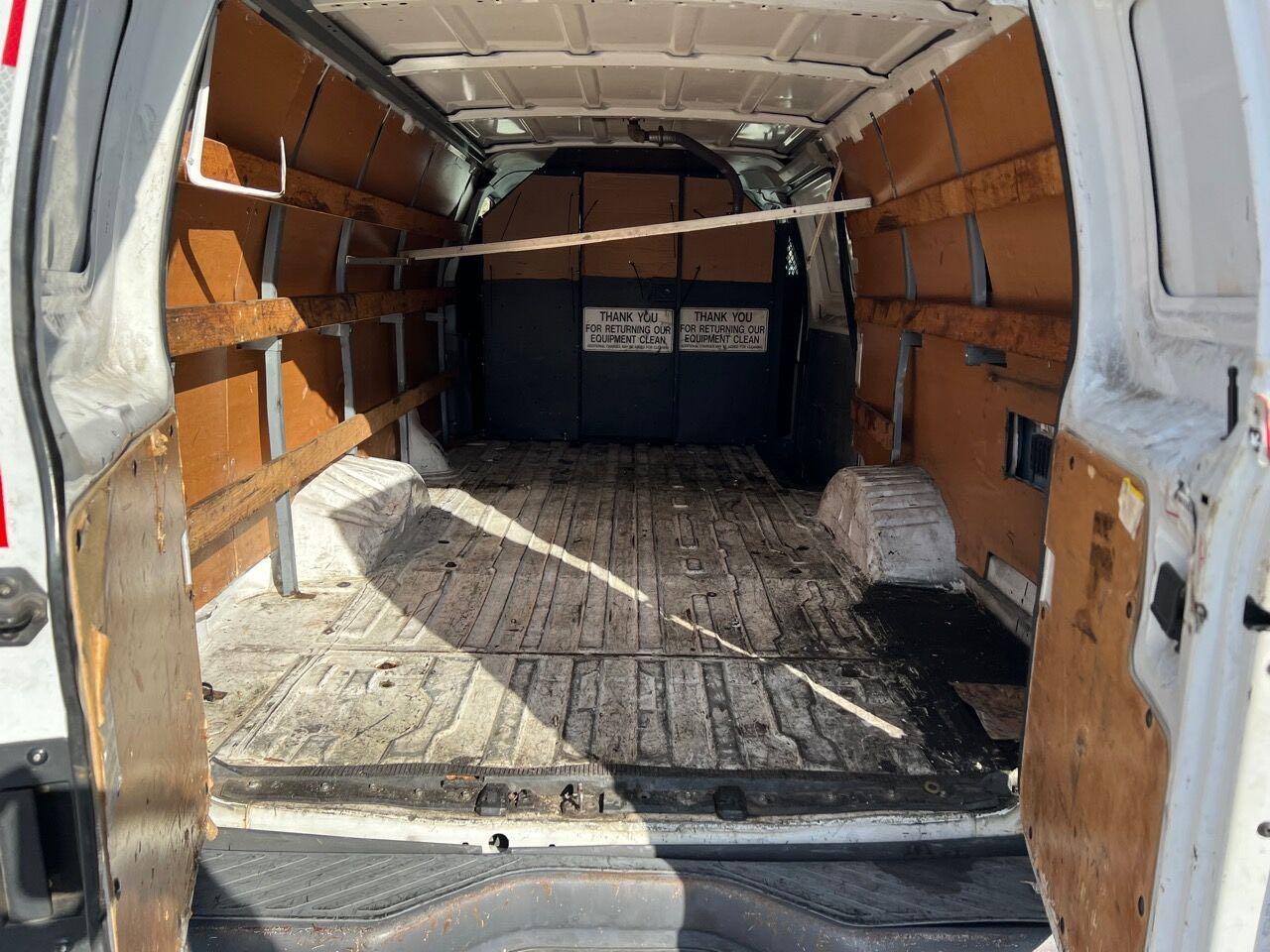 Photo 6 from auction – 2005 FORD ECONOLINE with VIN 1FTSS34L85HB15835
