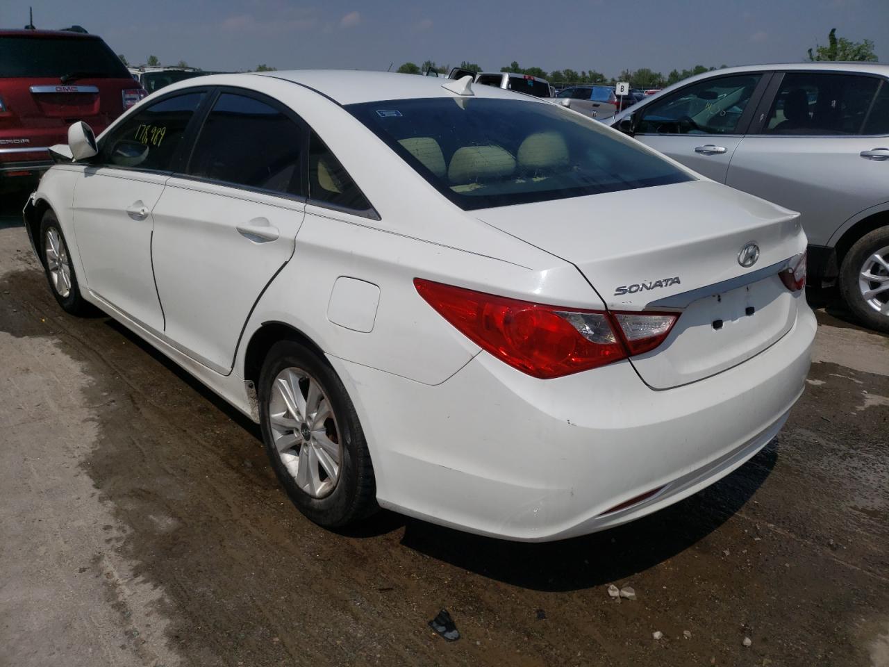 Photo 3 from auction – 2011 HYUNDAI SONATA GLS with VIN 5NPEB4AC1BH269260