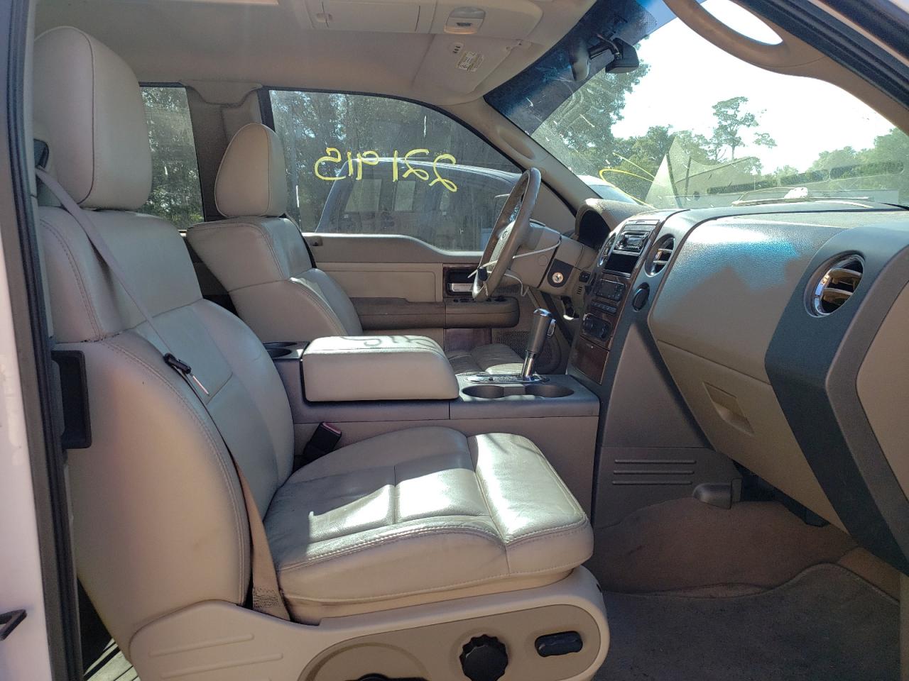 Photo 5 from auction – 2004 FORD F150 with VIN 1FTPX12514NB86651