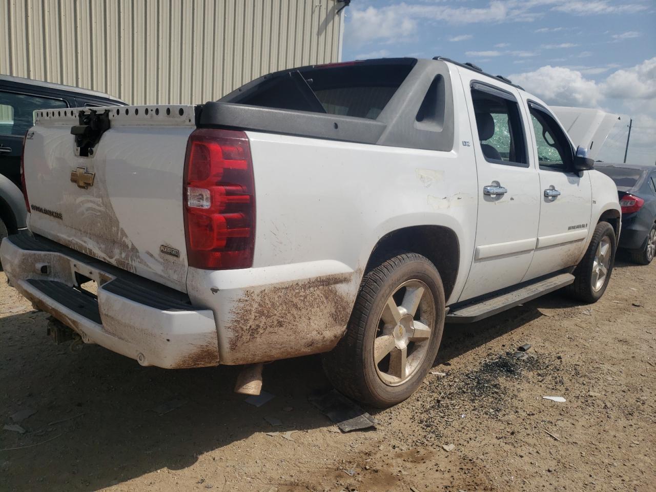 Photo 4 from auction – 2008 CHEVROLET AVALANCHE with VIN 3GNEC12018G243279