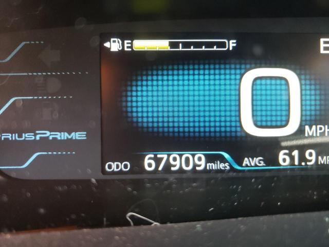 Photo 8 from auction – 2017 TOYOTA PRIUS PRIM with VIN JTDKARFP7H3003938