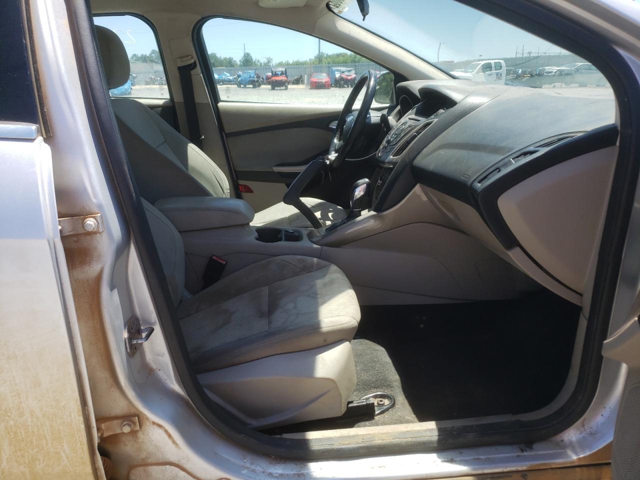 Zdjęcie 5 z aukcji – 2012 FORD FOCUS SEL z VIN 1FAHP3H21CL423717