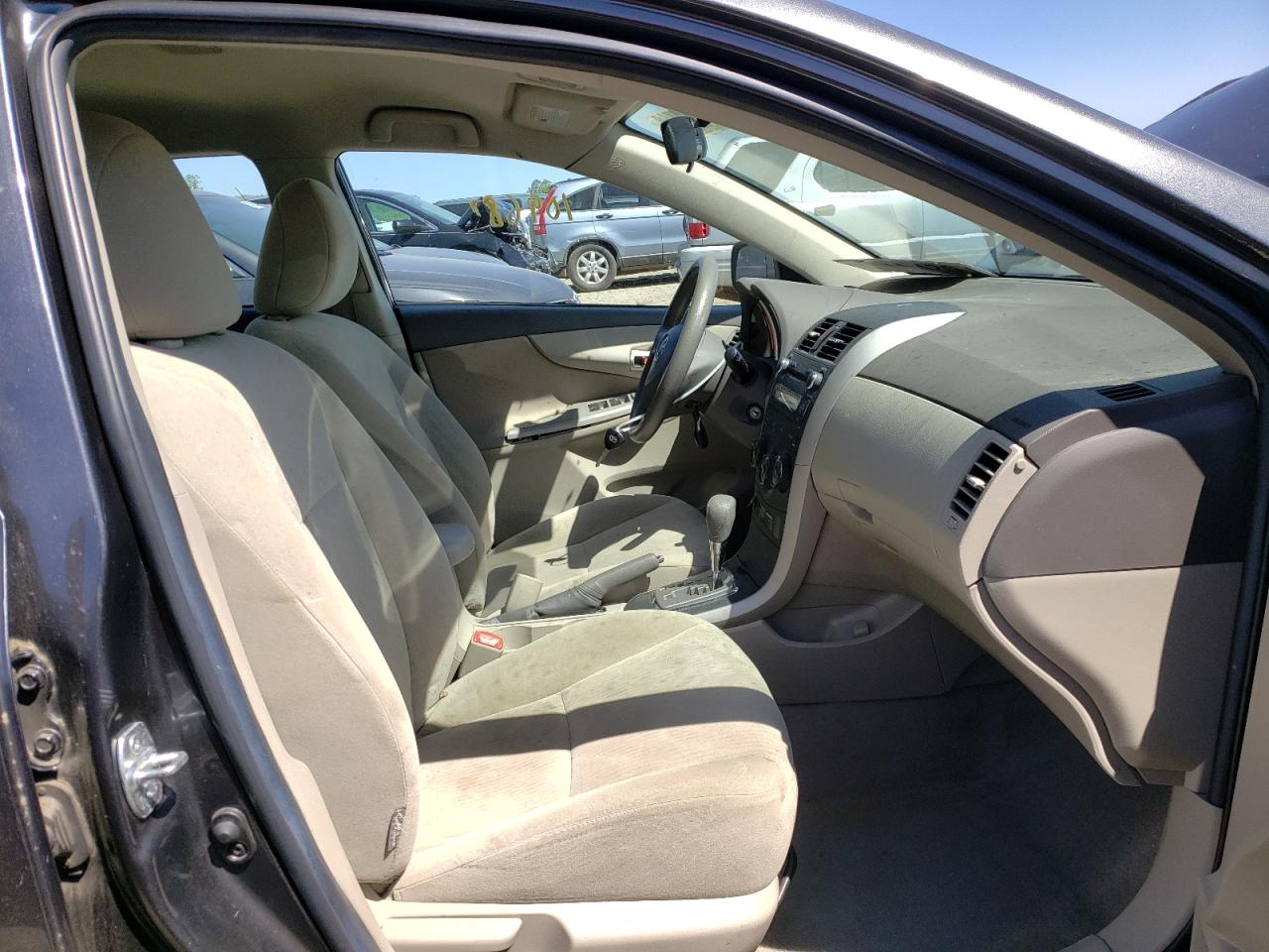 Photo 5 from auction – 2010 TOYOTA COROLLA BA with VIN 2T1BU4EE5AC526415