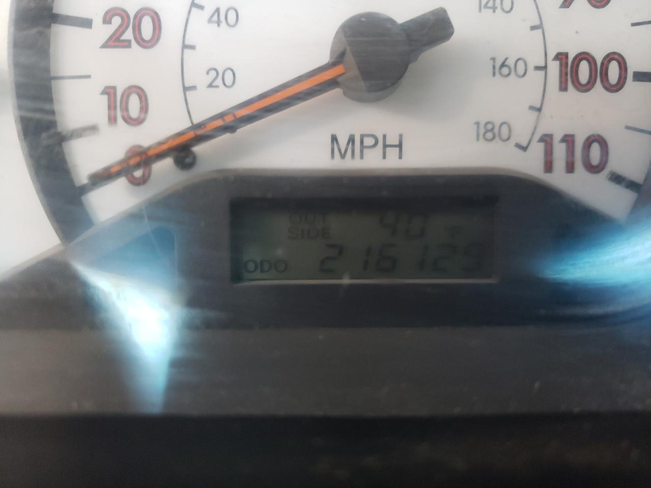 Photo 8 from auction – 2004 TOYOTA COROLLA CE with VIN 2T1BR32E34C176755