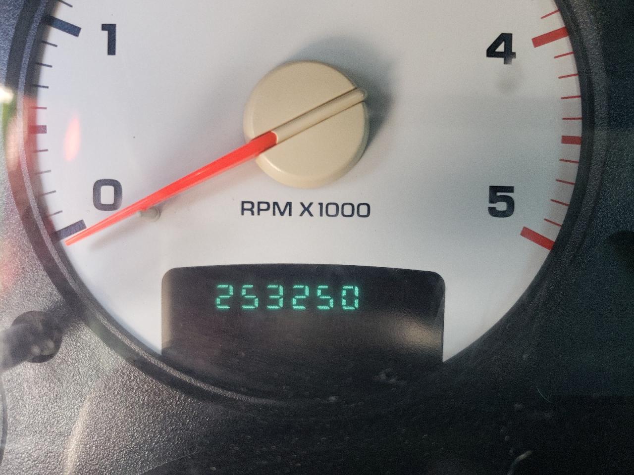 Photo 8 from auction – 2004 DODGE RAM 3500 S with VIN 3D7LA38C04G179237