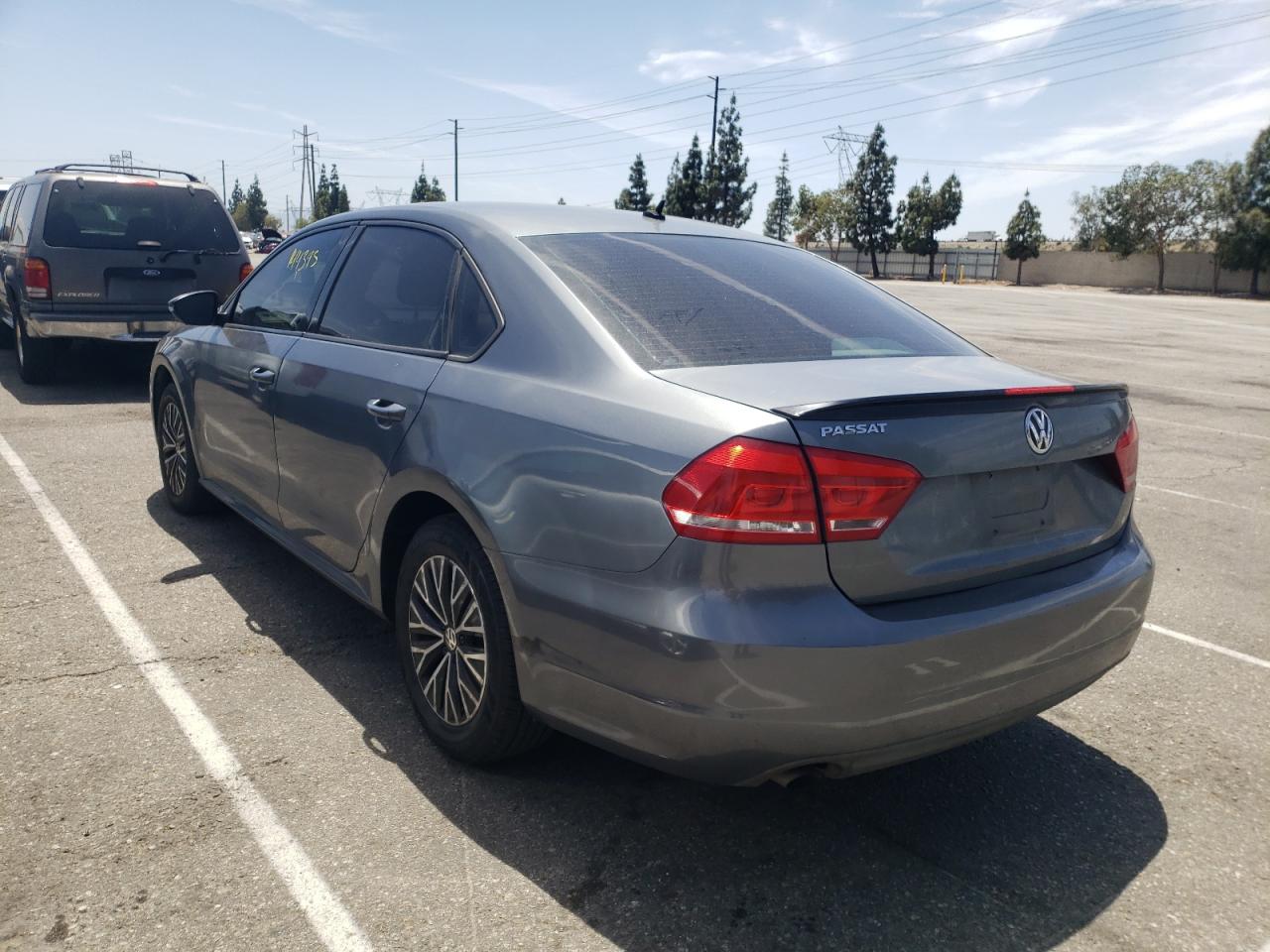 Photo 3 from auction – 2012 VOLKSWAGEN PASSAT S with VIN 1VWAP7A39CC020829
