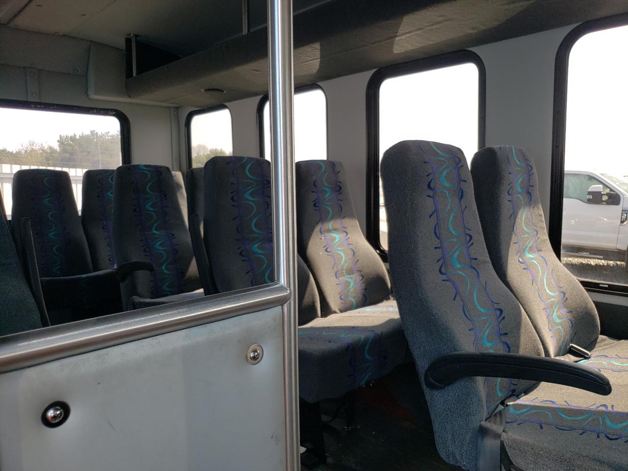 Photo 6 from auction – 2011 FORD ECONOLINE with VIN 1FDWE3FL2BDB37589