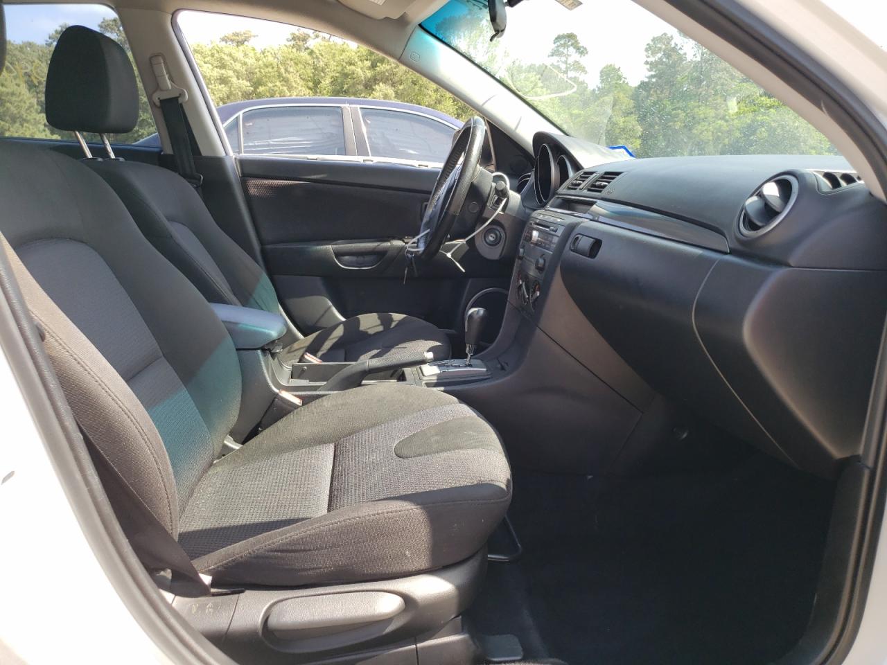 Photo 5 from auction – 2008 MAZDA 3 HATCHBAC with VIN JM1BK343281810065