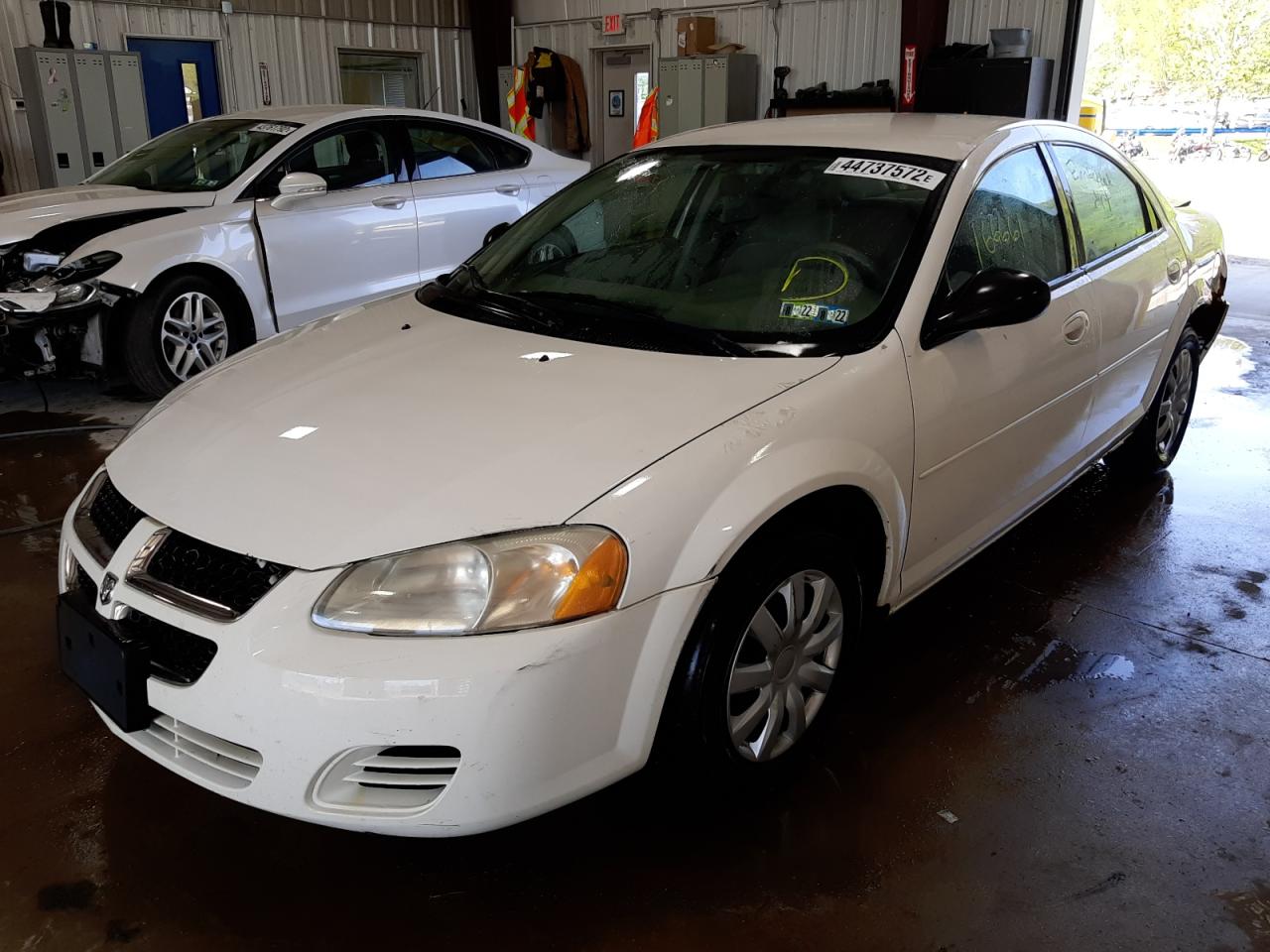 Photo 2 from auction – 2005 DODGE STRATUS SX with VIN 1B3EL46T25N642477