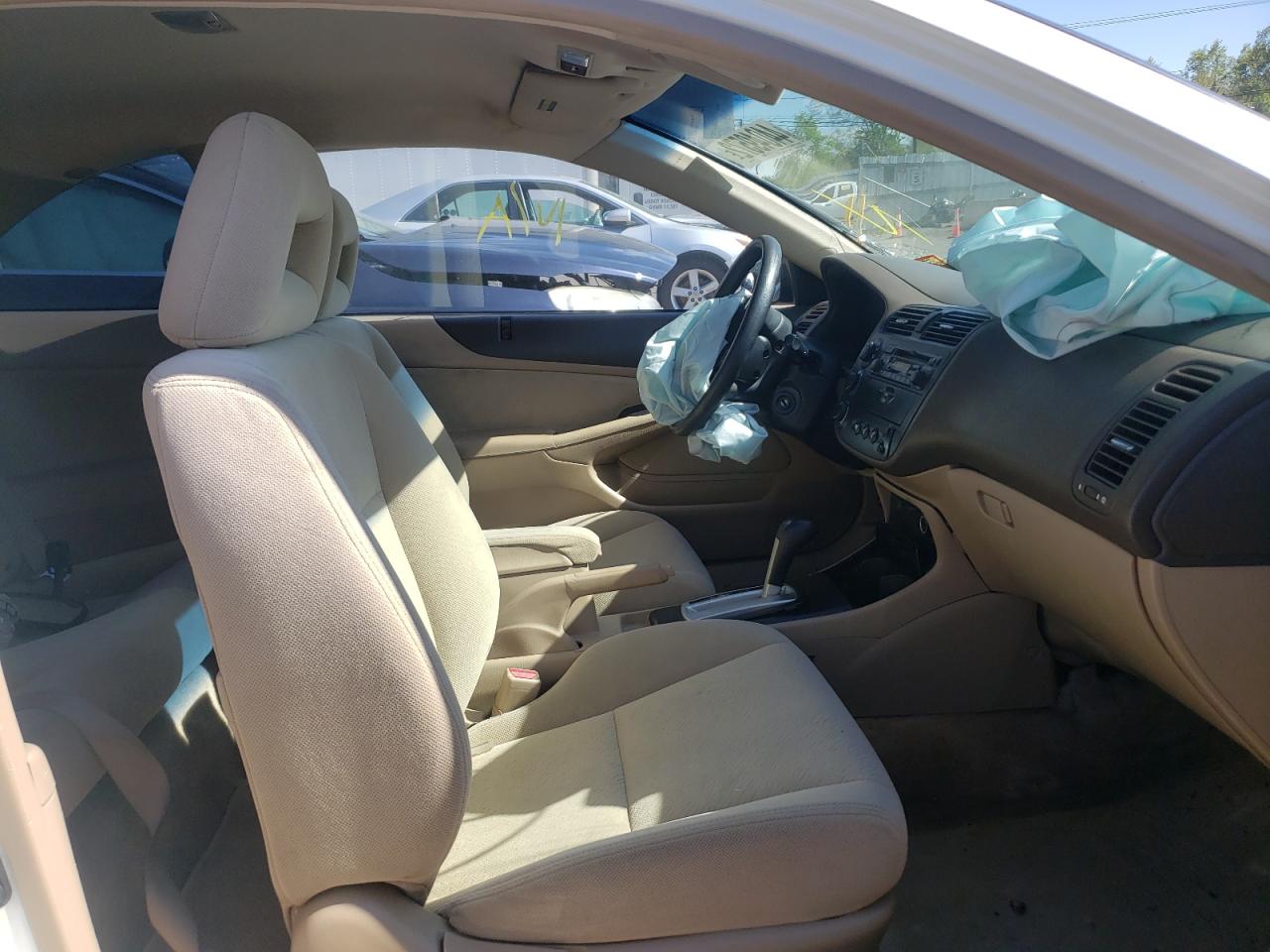 Photo 5 from auction – 2004 HONDA CIVIC LX with VIN 1HGEM22554L001004