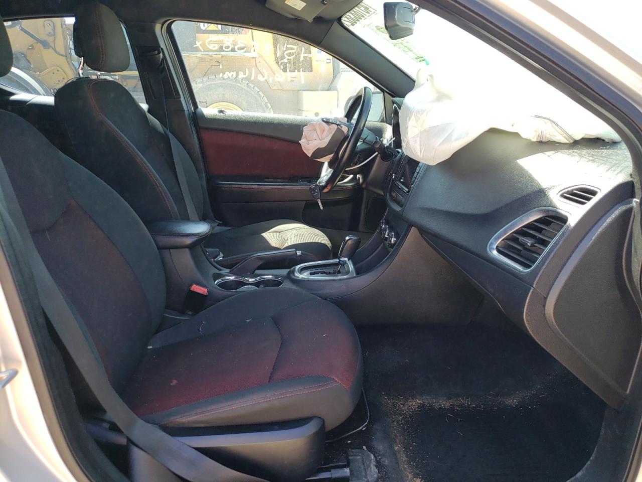 Photo 5 from auction – 2011 DODGE AVENGER MA with VIN 1B3BD1FGXBN574653