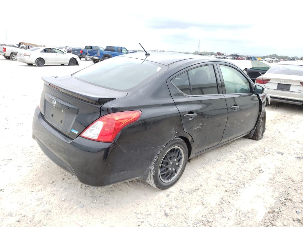 Photo 4 from auction – 2016 NISSAN VERSA S with VIN 3N1CN7AP4GL829088