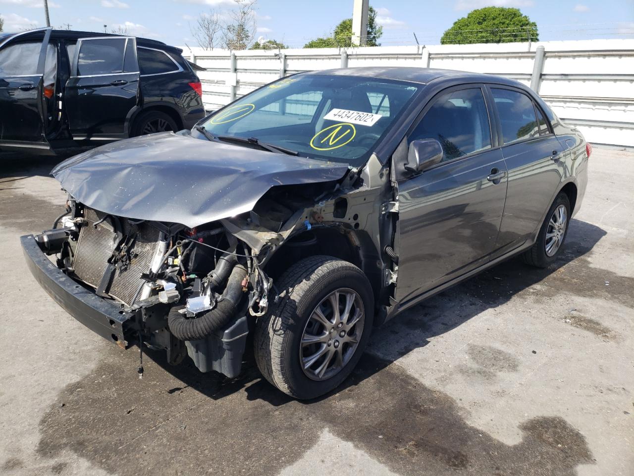 Photo 2 from auction – 2011 TOYOTA COROLLA L with VIN 2T1BU4EE7BC576458