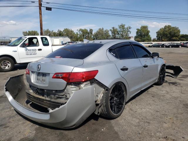 Photo 4 from auction – 2013 ACURA ILX 24 PRE with VIN 19VDE2E54DE000625
