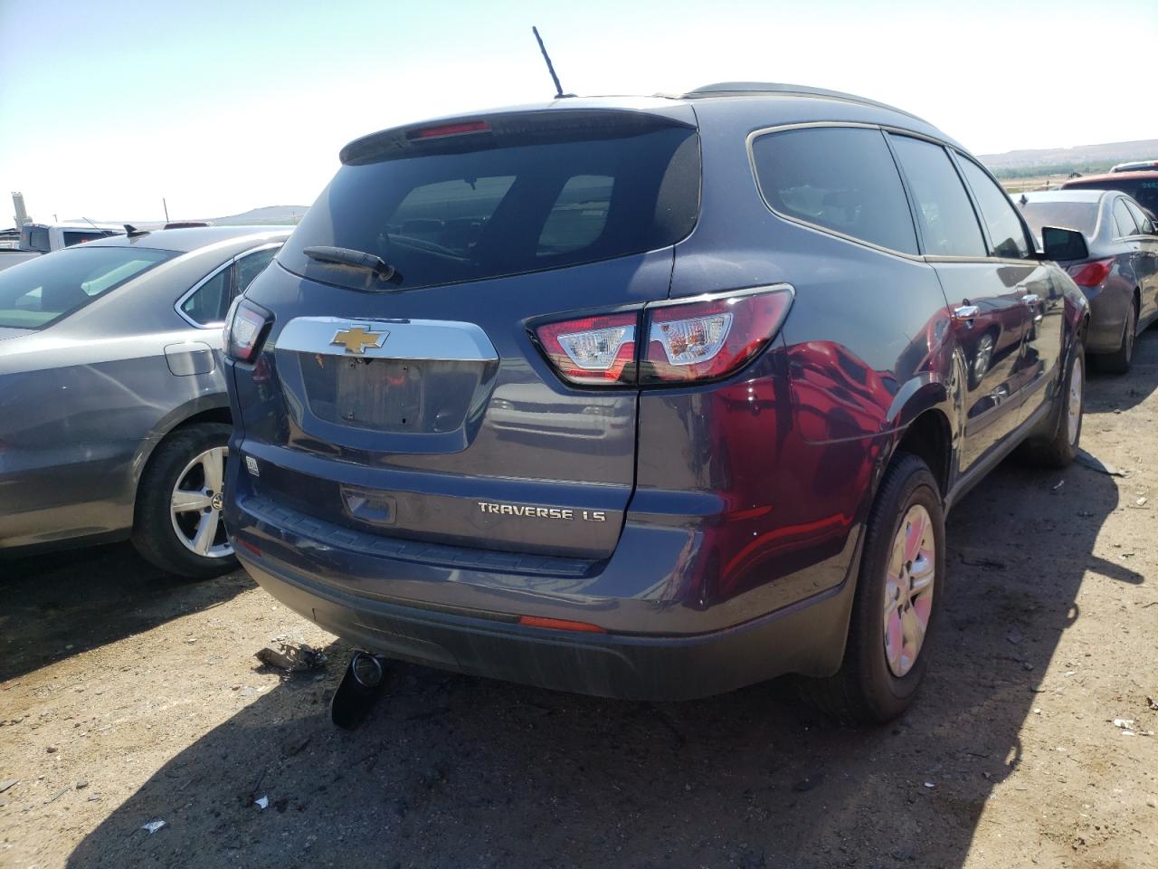 Photo 4 from auction – 2014 CHEVROLET TRAVERSE L with VIN 1GNKRFED5EJ187788