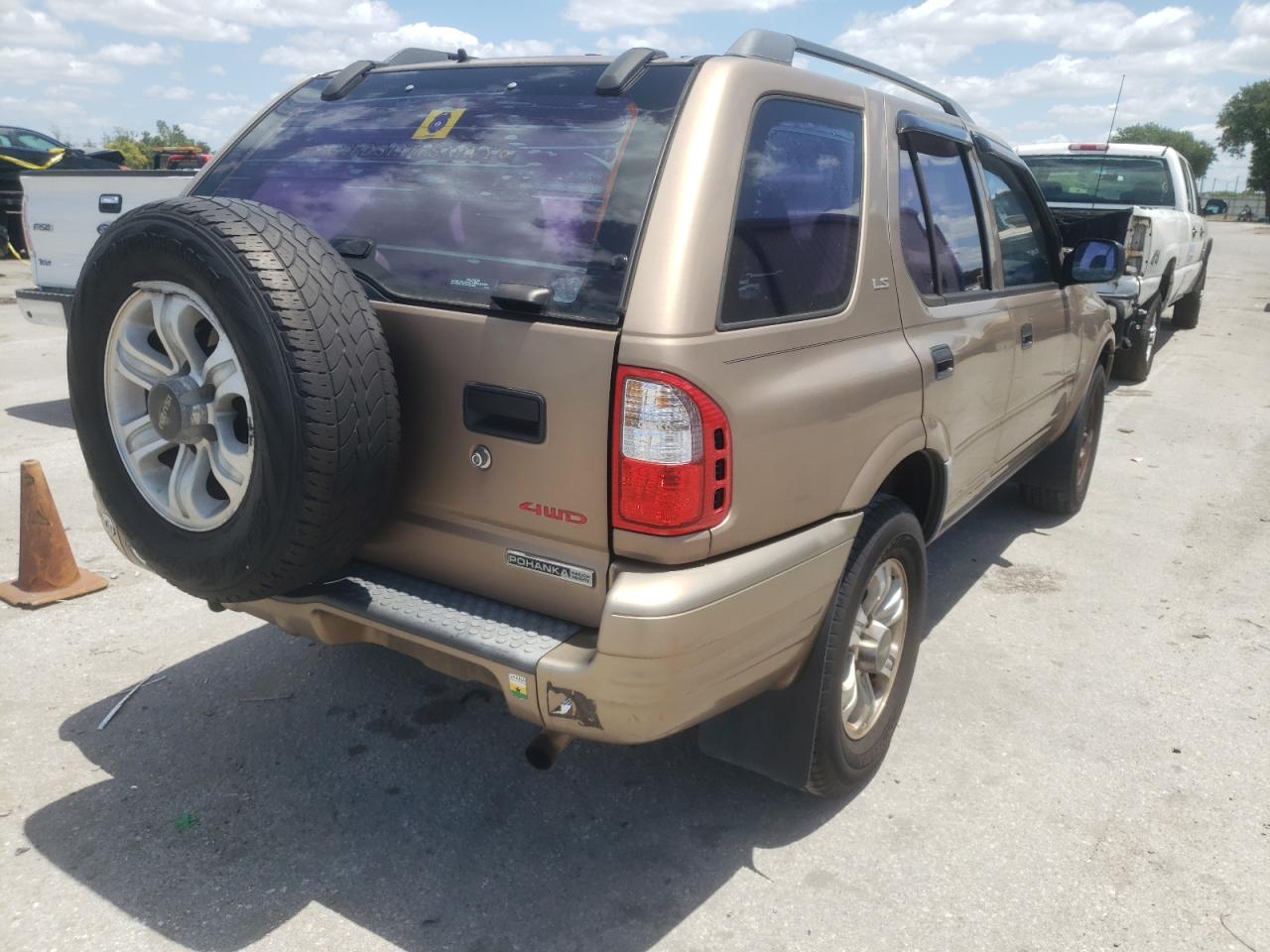 Photo 4 from auction – 2000 ISUZU RODEO S with VIN 4S2DM58W7Y4307976