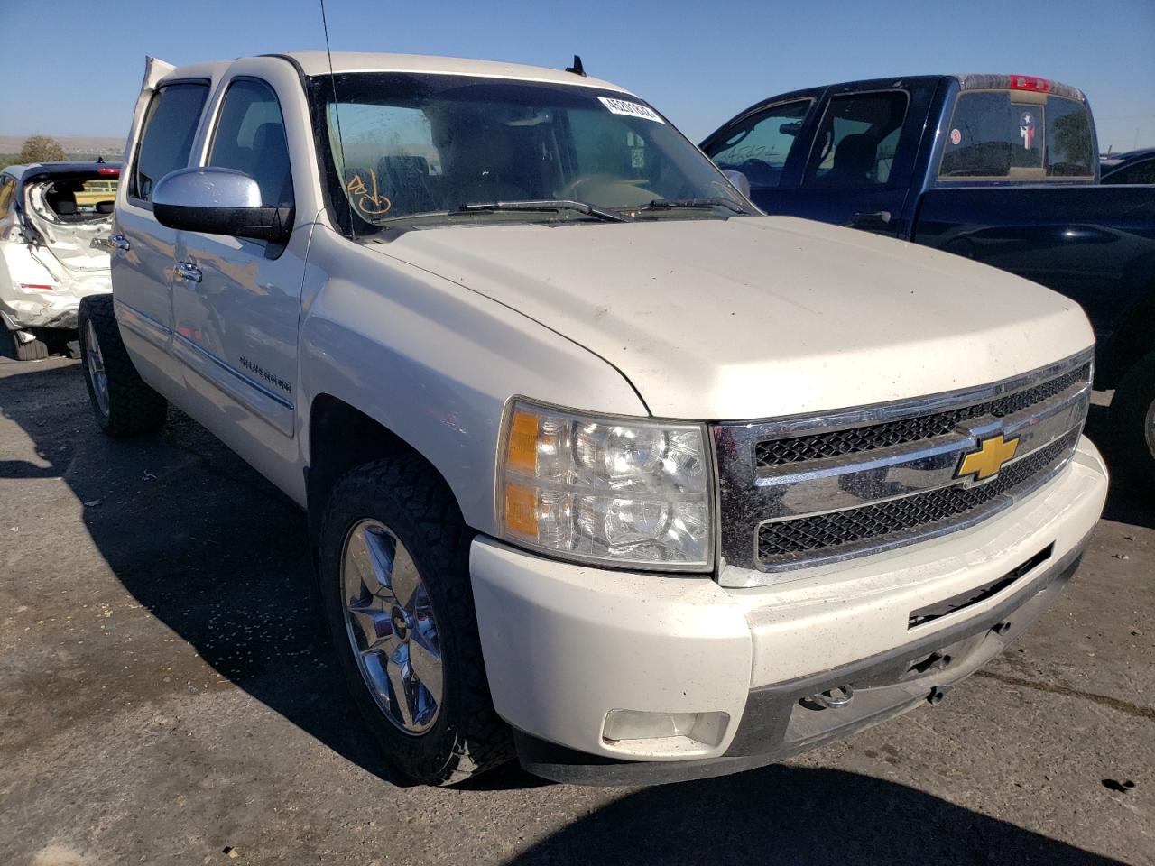 CHEVROLET SILVERADO 2011 with VIN 3GCPKTE39BG225092 - Photo from auction