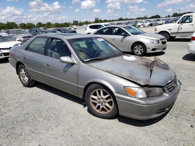 TOYOTA CAMRY LE 2000 with VIN JT2BF28K8Y0289173 - Photo from auction
