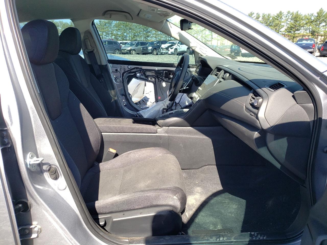 Photo 5 from auction – 2022 HONDA INSIGHT EX with VIN 19XZE4F50NE008097