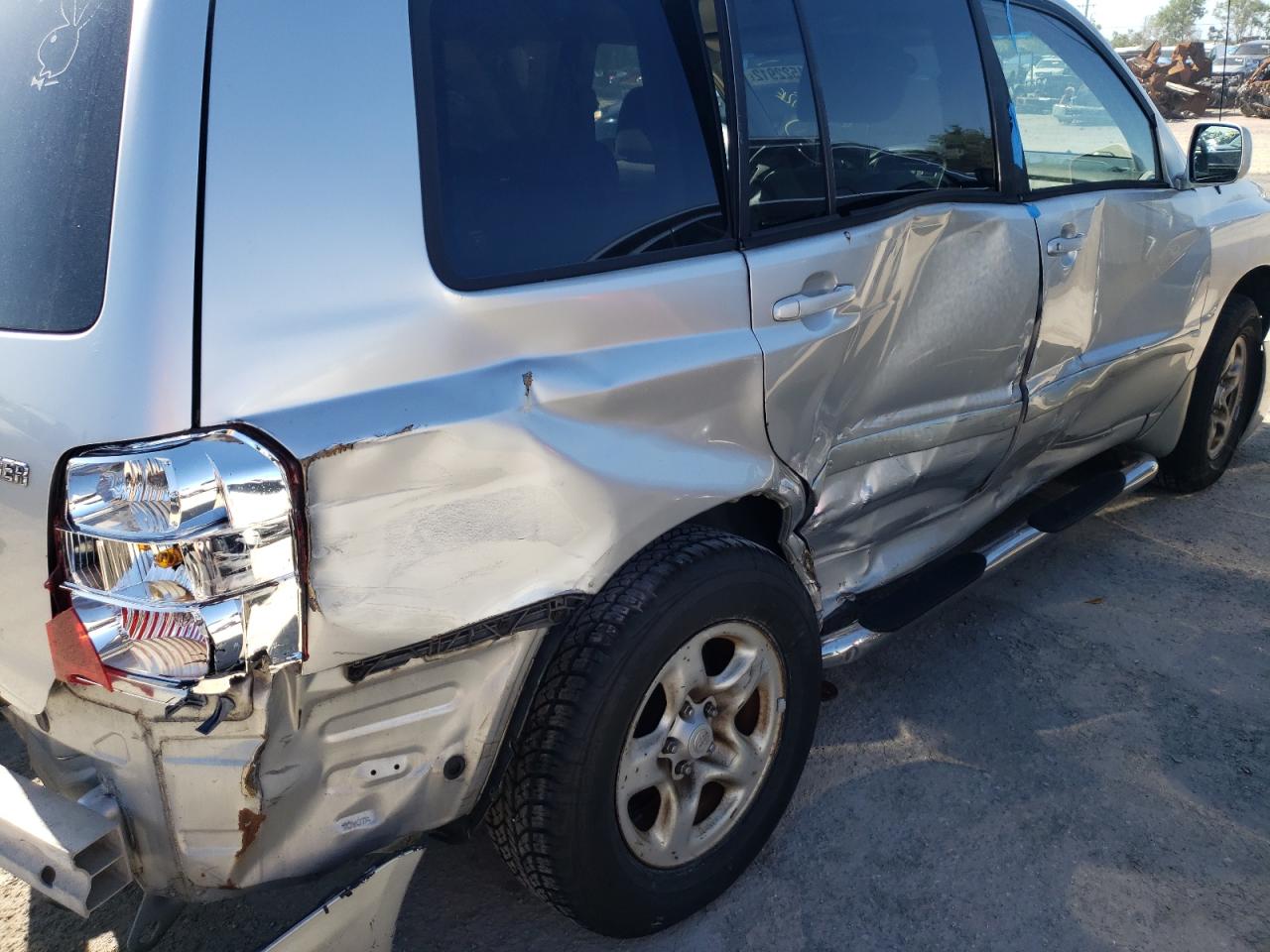 Photo 19 from auction – 2001 TOYOTA HIGHLANDER with VIN JTEHD21AX10009201