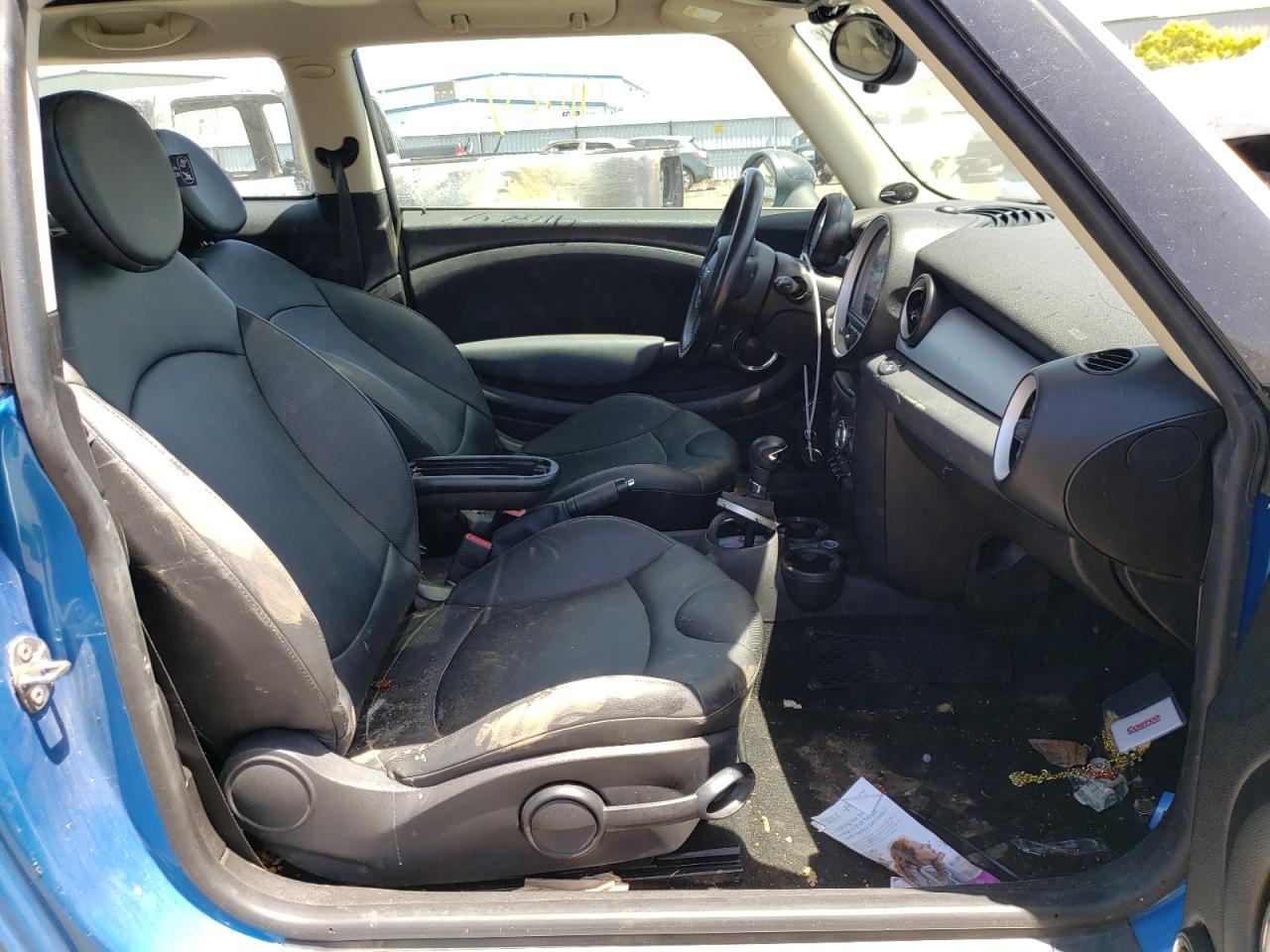 Photo 5 from auction – 2011 MINI COOPER with VIN WMWSU3C5XBT251127
