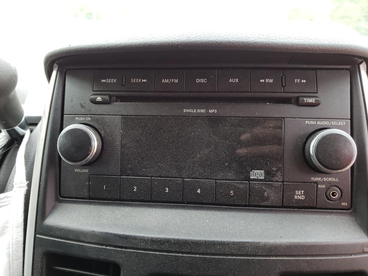 Photo 9 from auction – 2010 DODGE GRAND CARA with VIN 2D4RN4DE8AR477629