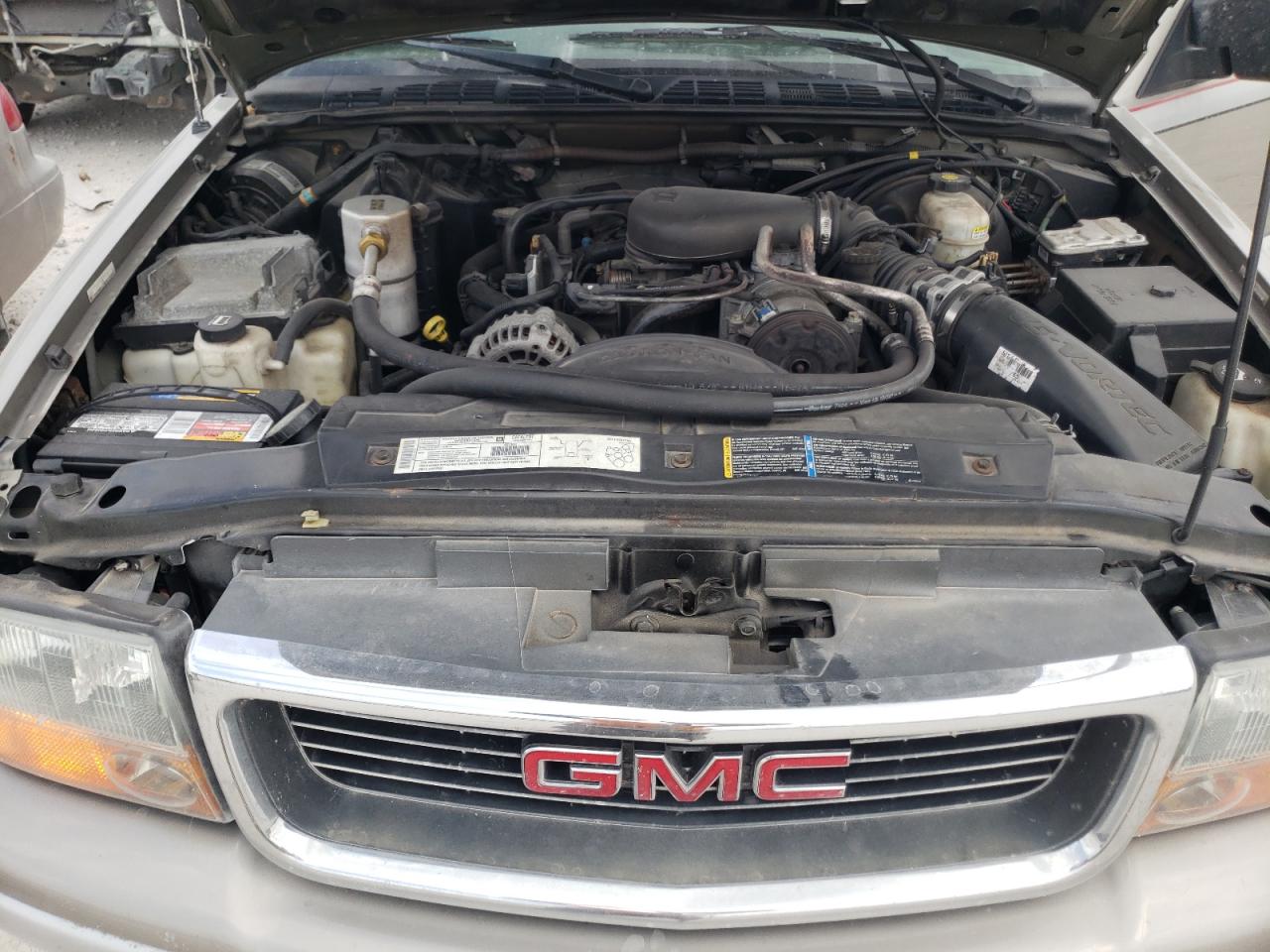 Photo 7 from auction – 2002 GMC SONOMA with VIN 1GTDT13W22K241502
