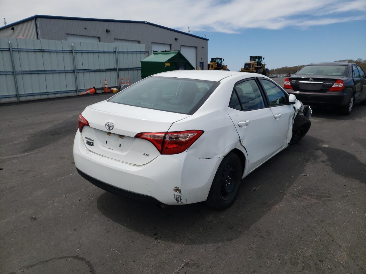 Photo 4 from auction – 2017 TOYOTA COROLLA L with VIN 5YFBURHEXHP579212