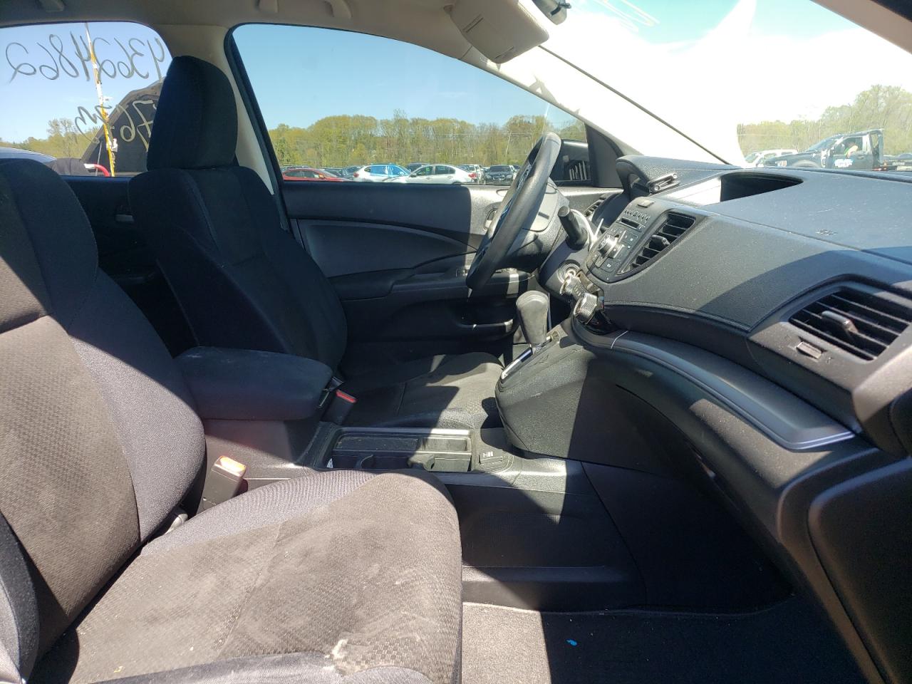 Photo 5 from auction – 2016 HONDA CR-V SE with VIN 5J6RM4H49GL080525