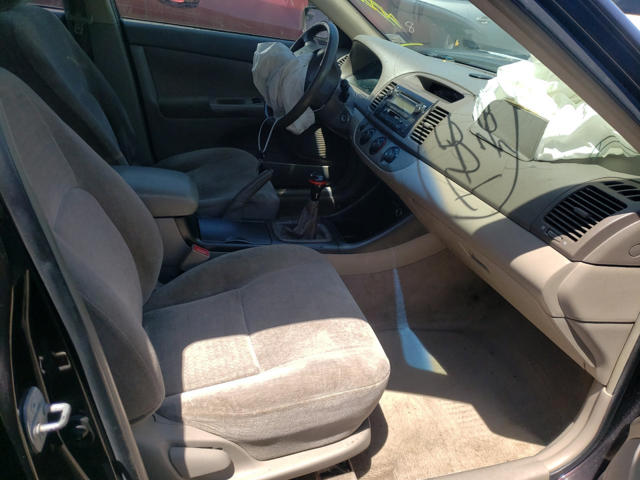 Photo 5 from auction – 2003 TOYOTA CAMRY with VIN JTDBE32K930221434
