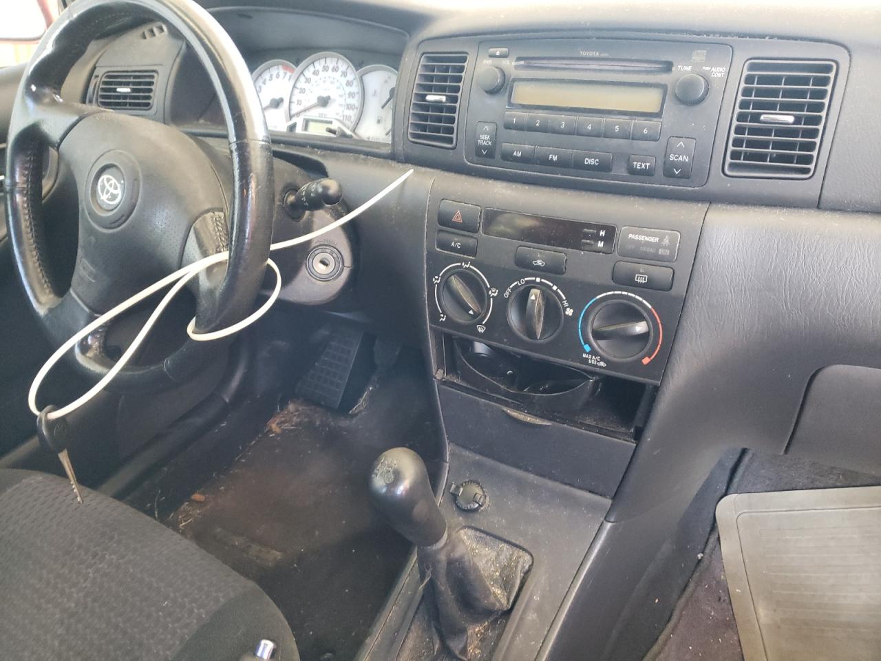 Photo 9 from auction – 2005 TOYOTA COROLLA CE with VIN 1NXBR32E65Z547911