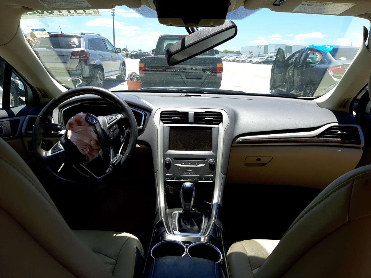 Photo 9 from auction – 2013 FORD FUSION SE with VIN 3FA6P0LU2DR361603
