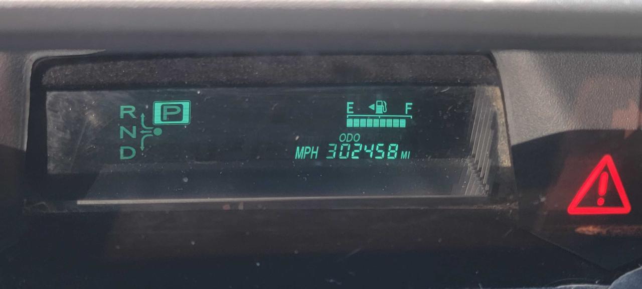 Photo 8 from auction – 2007 TOYOTA PRIUS with VIN JTDKB20U077087997