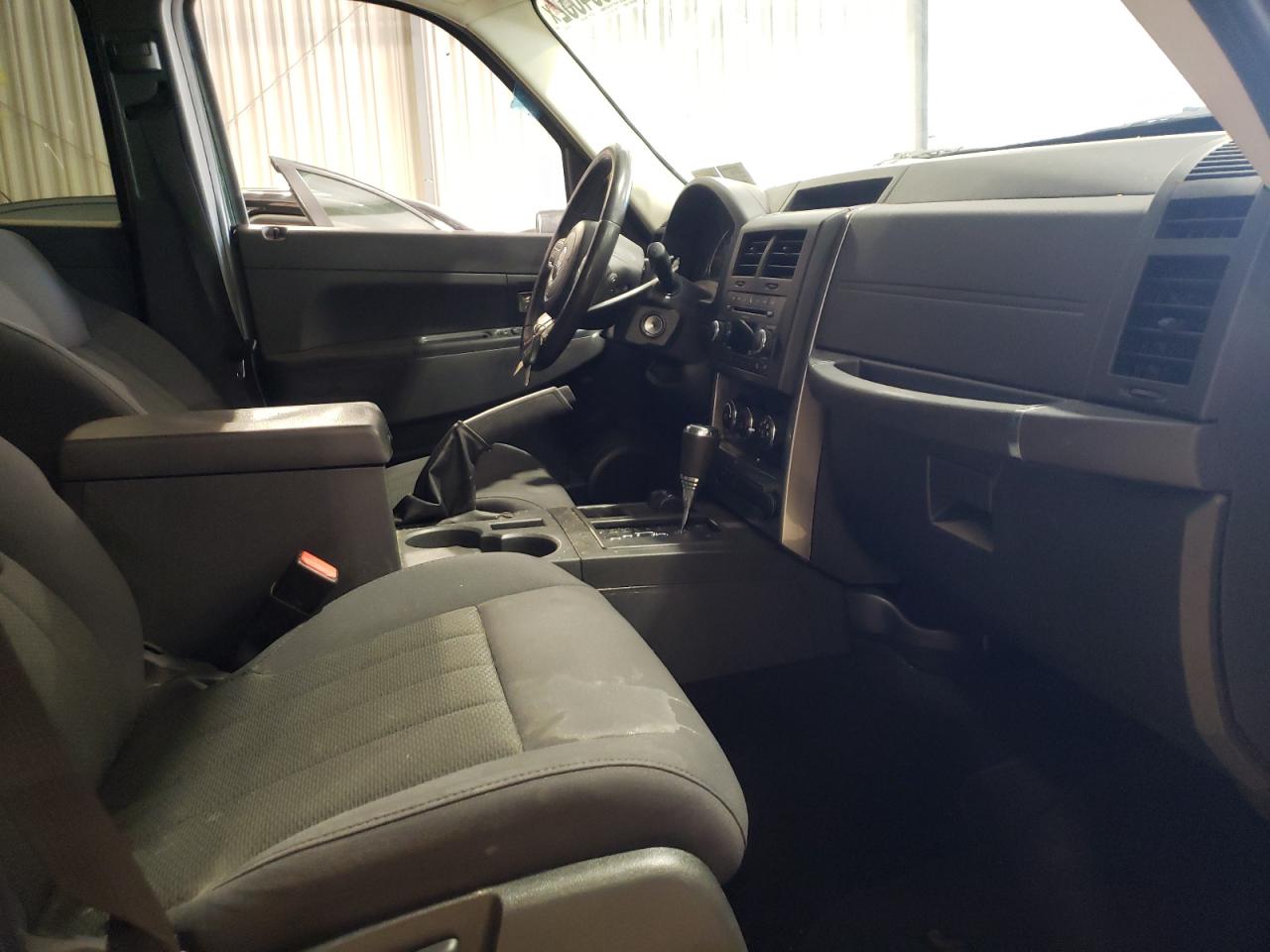 Photo 5 from auction – 2011 JEEP LIBERTY SP with VIN 1J4PN2GK7BW503327