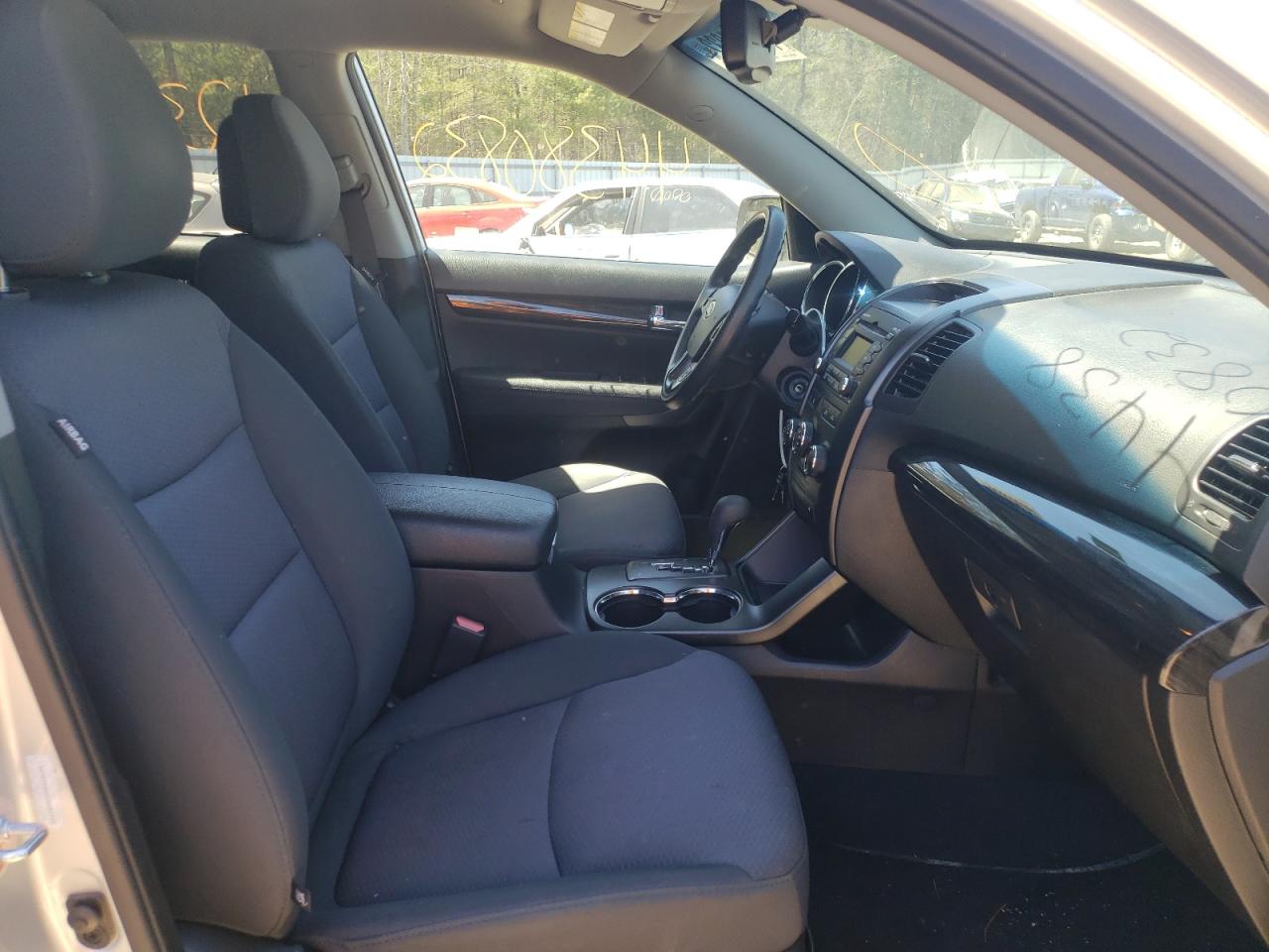 Photo 5 from auction – 2012 KIA SORENTO BA with VIN 5XYKTCA60CG240765