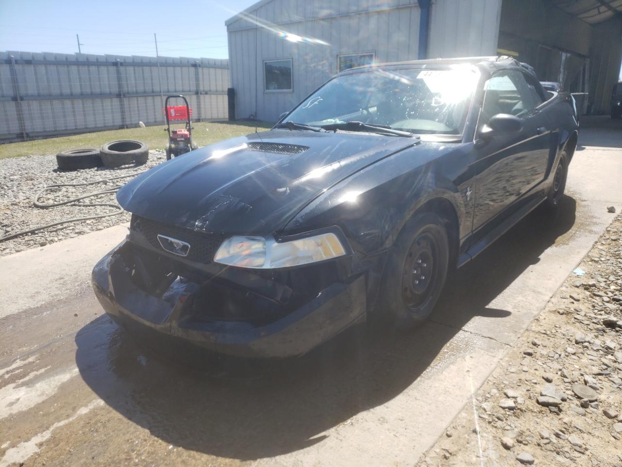 Photo 2 from auction – 2000 FORD MUSTANG with VIN 1FAFP4441YF304043