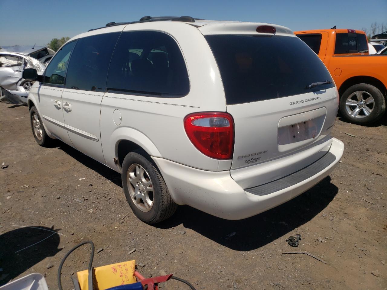 Photo 3 from auction – 2003 DODGE GRAND CARA with VIN 2D4GP44L23R236913