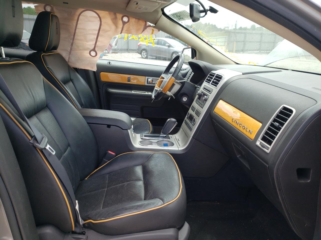 Photo 5 from auction – 2008 LINCOLN MKX with VIN 2LMDU68C18BJ38373
