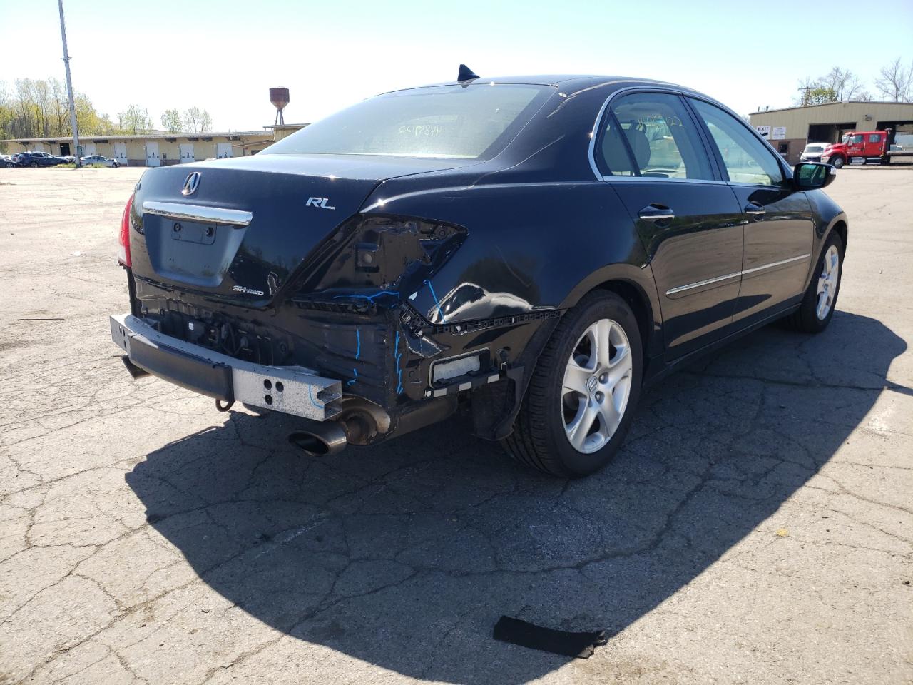 Photo 4 from auction – 2005 ACURA RL with VIN JH4KB16565C001802