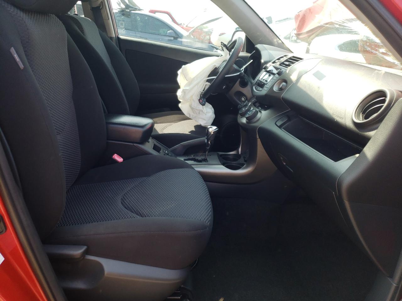Photo 5 from auction – 2011 TOYOTA RAV4 SPORT with VIN JTMRF4DV4B5046083