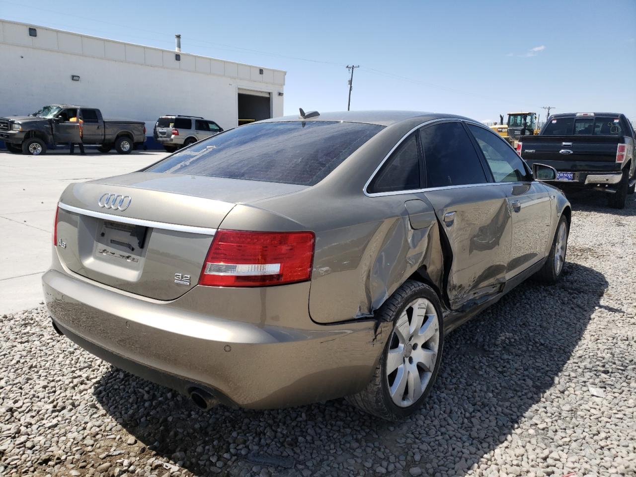 Photo 4 from auction – 2006 AUDI A6 3.2 QUA with VIN WAUDG74F56N028292