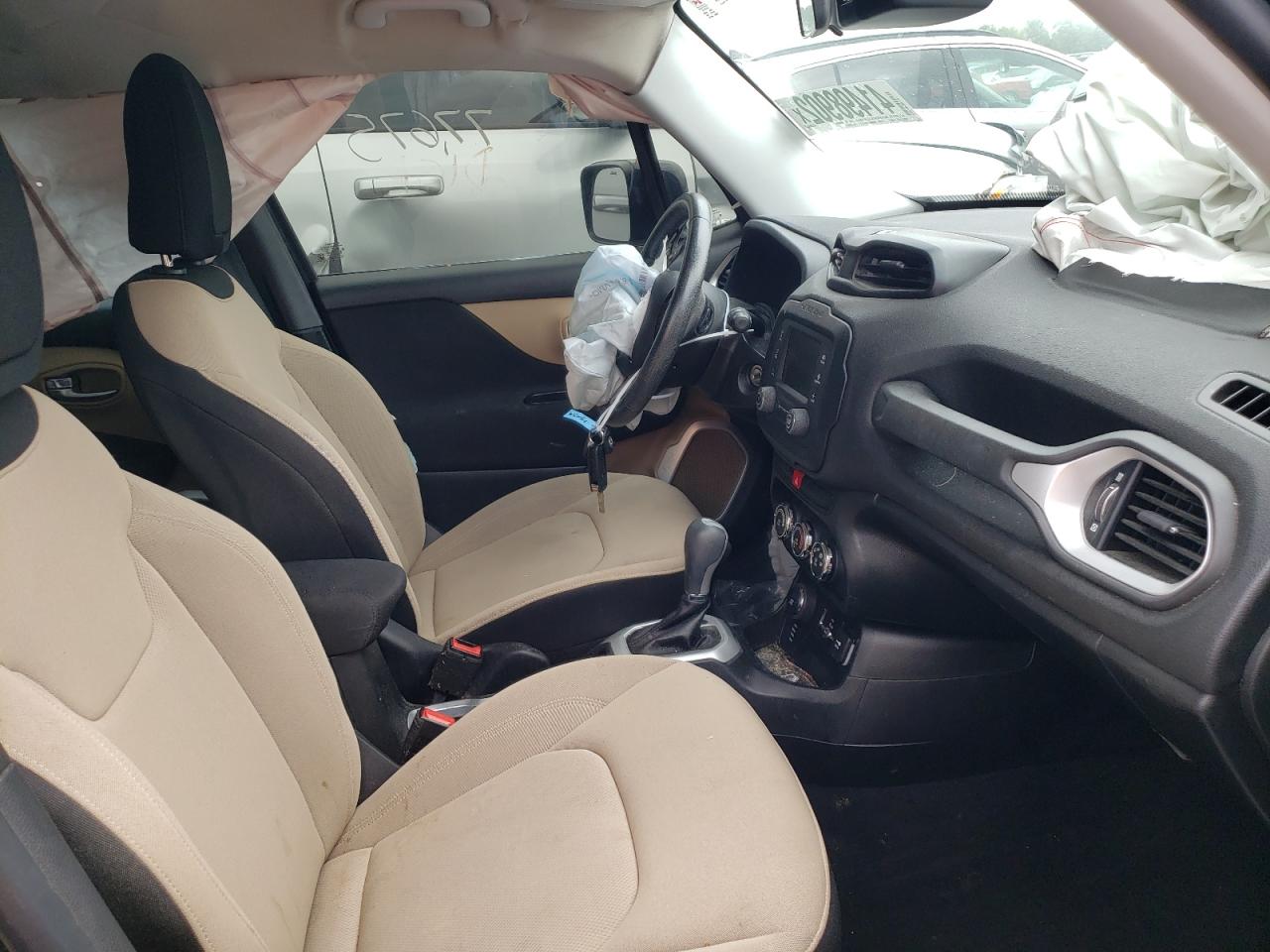 Photo 5 from auction – 2015 JEEP RENEGADE L with VIN ZACCJBBT7FPB47903