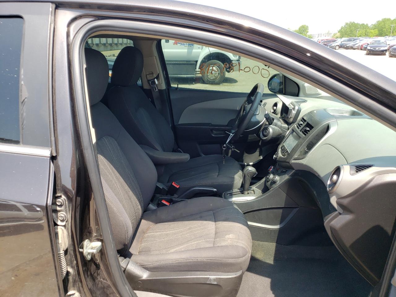 Photo 5 from auction – 2015 CHEVROLET SONIC LT with VIN 1G1JC6SH2F4100340