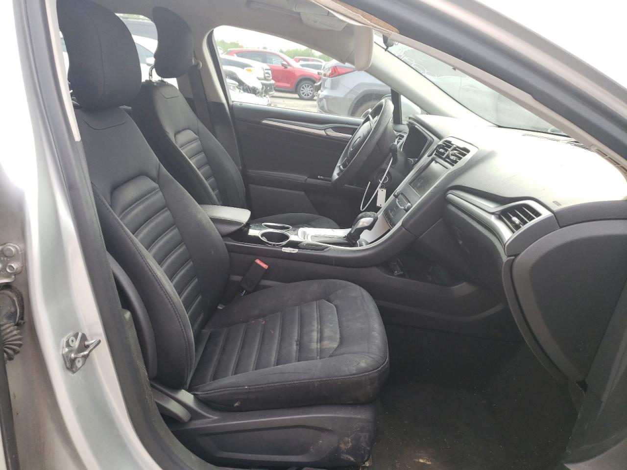 Photo 14 from auction – 2013 FORD FUSION SE with VIN 3FA6P0LU6DR237219