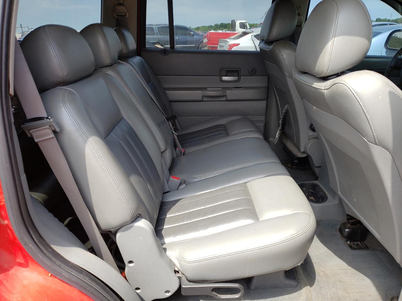 Photo 6 from auction – 2004 DODGE DURANGO LI with VIN 1D4HB58DX4F145800