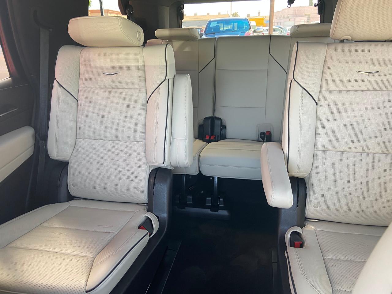 Photo 6 from auction – 2021 CADILLAC ESCALADE S with VIN 1GYS4FKL7MR422317