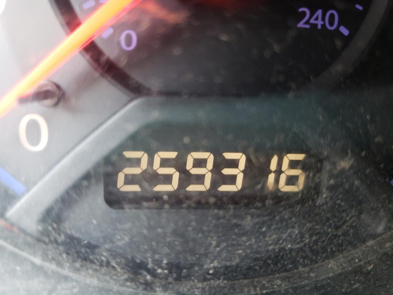 Photo 8 from auction – 2003 HONDA CIVIC LX with VIN 2HGES16563H627344