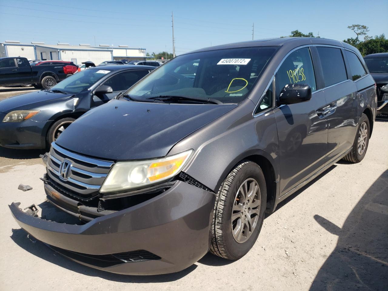 Photo 2 from auction – 2012 HONDA ODYSSEY EX with VIN 5FNRL5H67CB063896