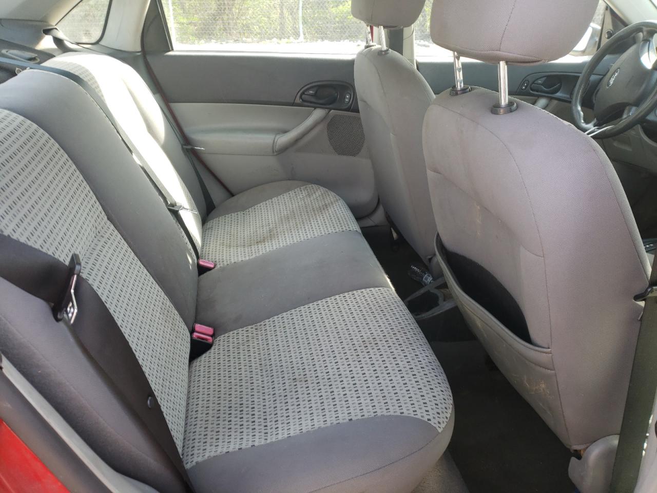 Photo 6 from auction – 2006 FORD FOCUS ZX4 with VIN 1FAFP34N36W148555