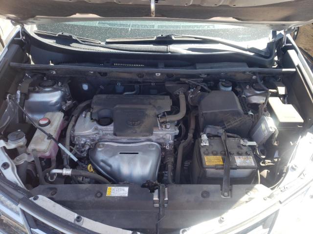 Photo 7 from auction – 2015 TOYOTA RAV4 LE with VIN JTMBFREV4FD159900